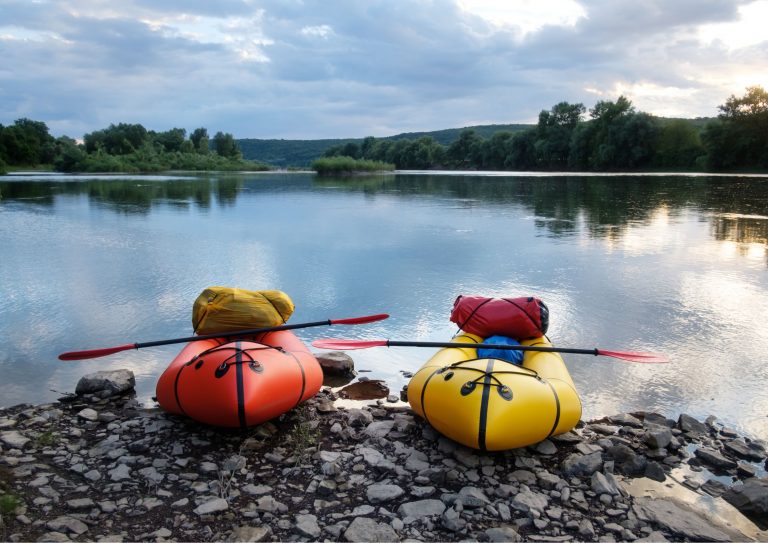 Packraft på vannet