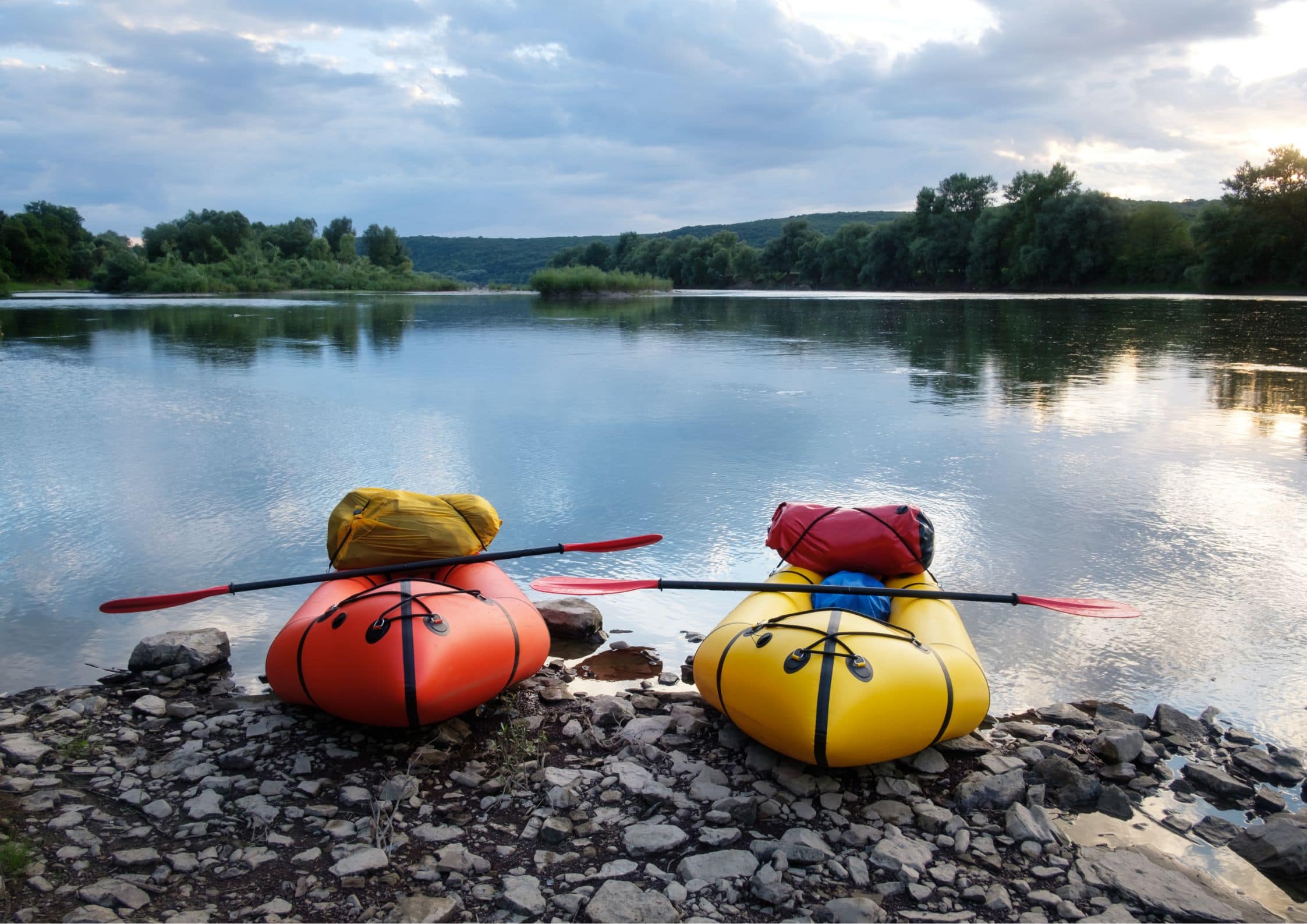 Packraft på vannet